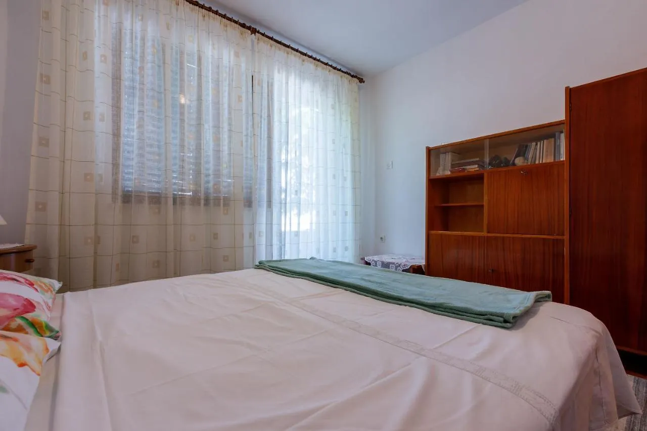 Apartments Kamen