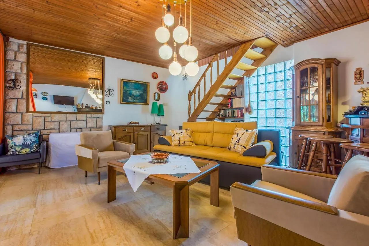 Apartments Kamen Croatia